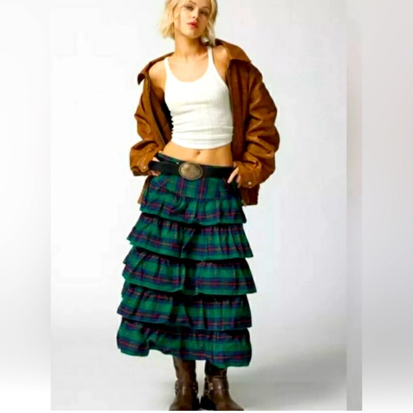 Urban Outfitters Midi Maxi Skirt Rainee Tiered Holiday Green Plaid NEW Small - Picture 1 of 5